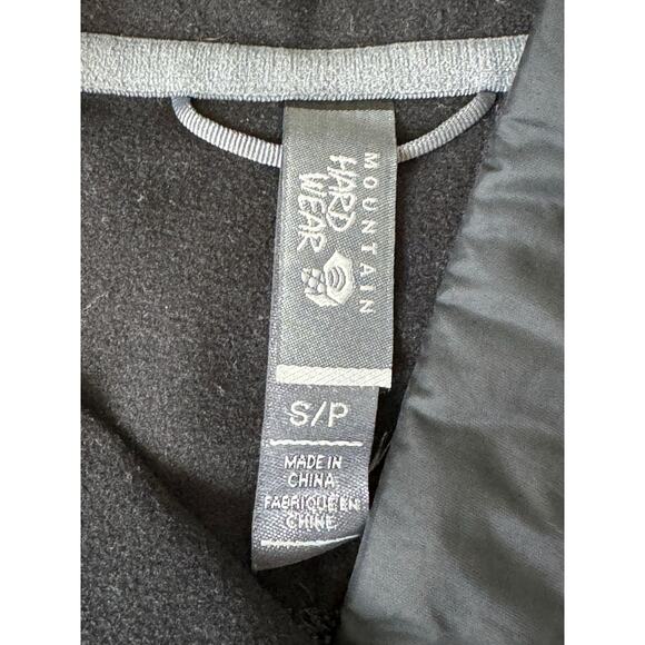 MOUNTAIN HARDWEAR insulated Pullover 1/4 zip fleece Jacket, small, Black - Picture 4 of 10